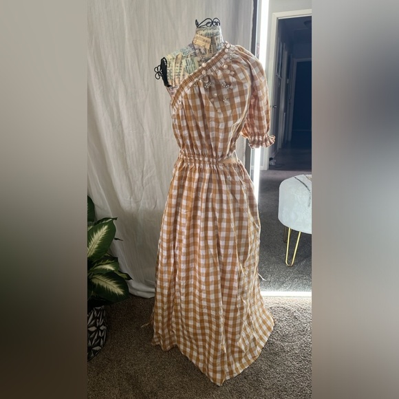 Who What Wear Mustard and Cream Patterned Dress - Picture 2 of 7